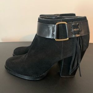 Massey Women’s Black Leather Ankle Boots with Fringe ~ Sz 8M Used in Great Cond.